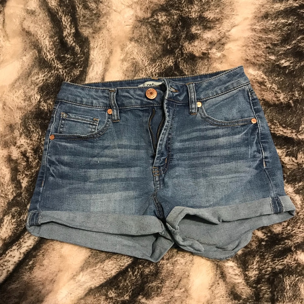 Denim cuffed shorts
